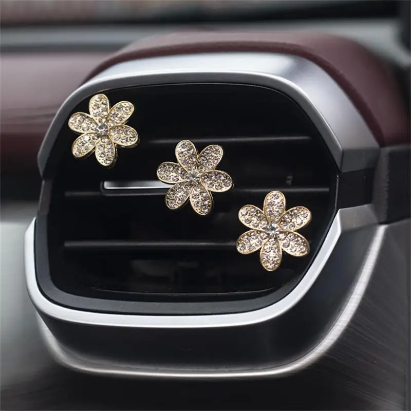 

90 Degree Conversion Direction Auto Air Freshener Fashion Pearl Owl Shape Owl Aromatherapy Clip Lasting Fragrance Car Styling