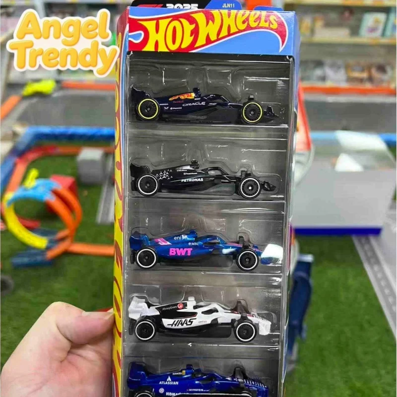 Фото Hot Wheels F1 Гоночный автомобиль Формулы-1, литая модель, набор из 5 штук, имитационная модель Red Bull, Mercedes, Jln11, коллекционный Ferrari, набор из 5 штук, Jln12 №1