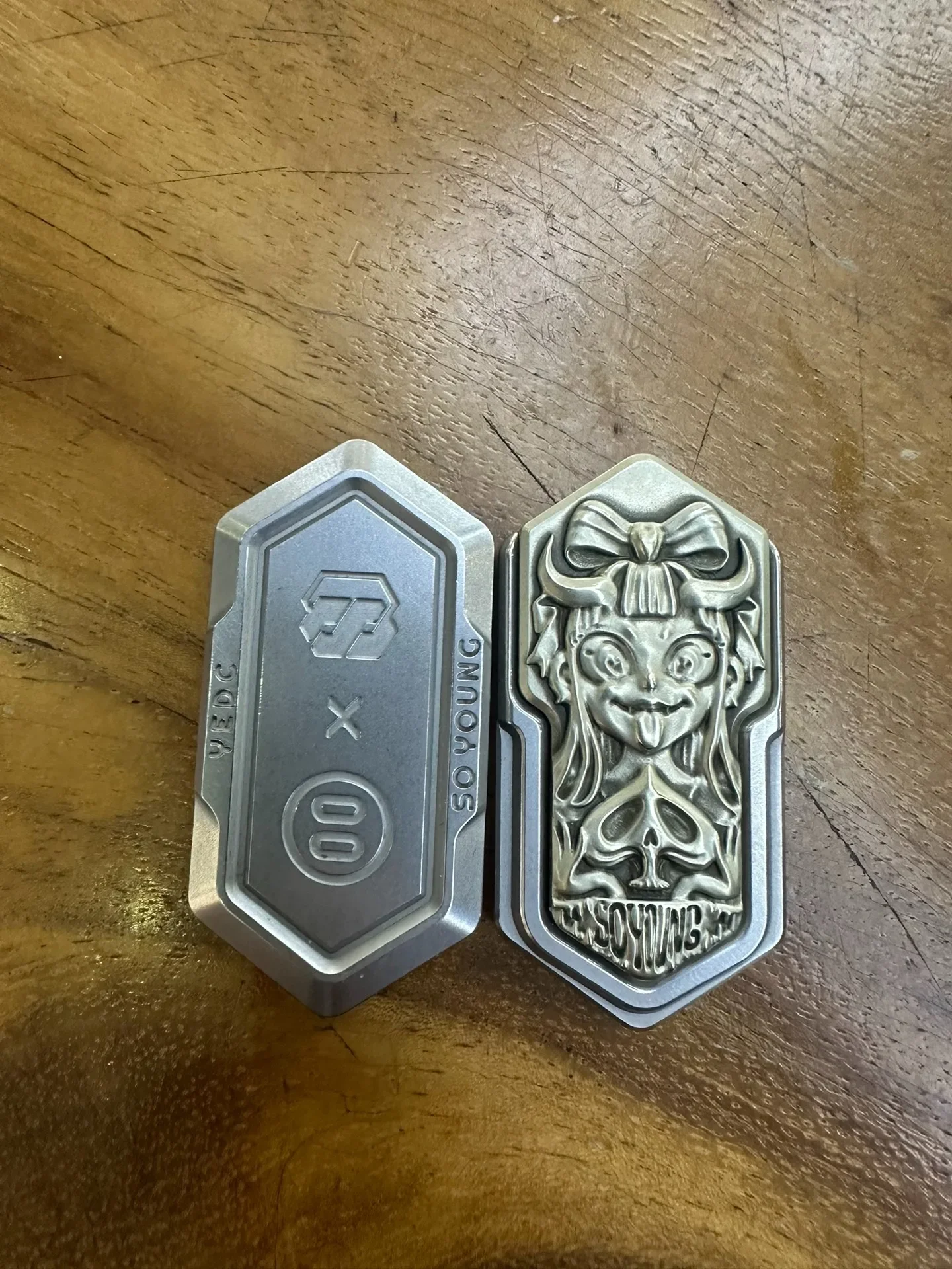 Акция бренда из нержавеющей стали Yedc Loli