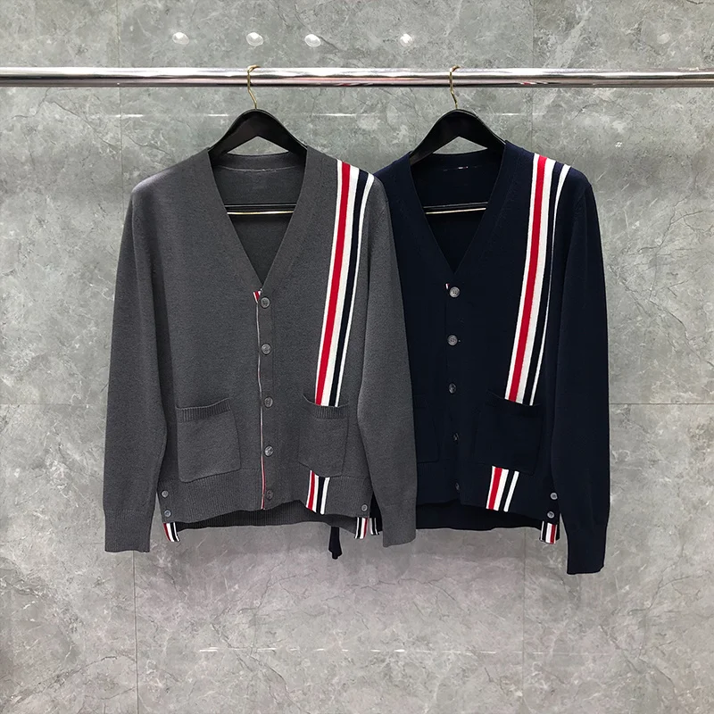 

THOM TB Sweater Autunm Winter Sweaters Male Fashion Brand Milano Stitch Classic Cotton RWB Stripe V-Neck Cardigan Coats