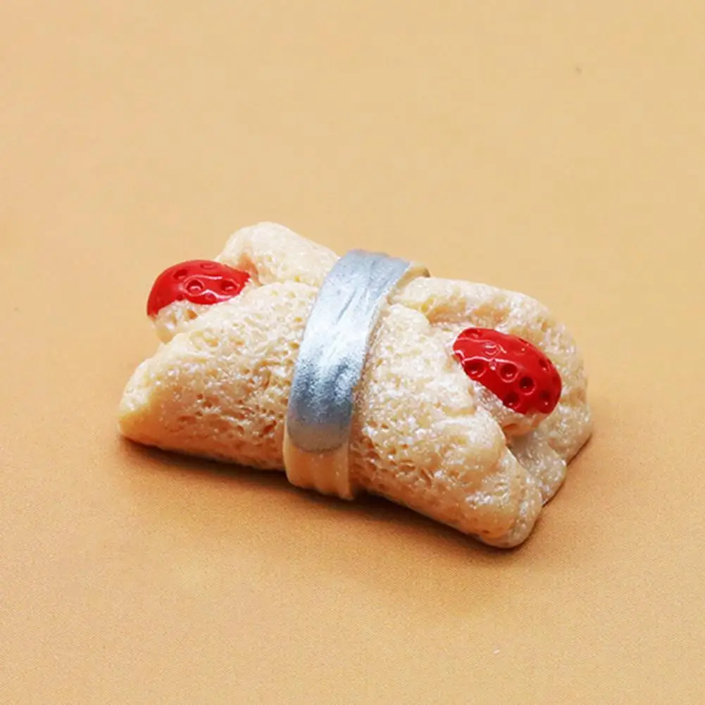 

3Pcs Cake Model Realistic Resin Lovely Dollhouse Chocolate Miniature Cake Mini Cake for Ornament