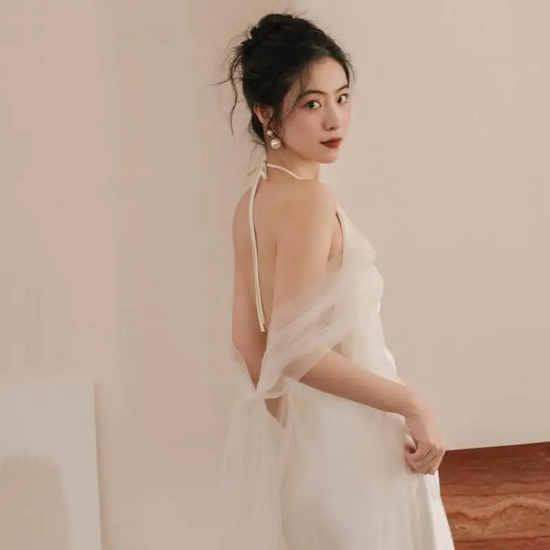 Сексуальные свадебные платья с глубоким v-образным вырезом и открытой спиной