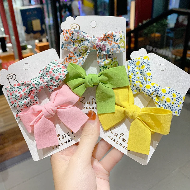

Lovely Children's Bow Barrettes for Girls Fabric Barrettes Headdress