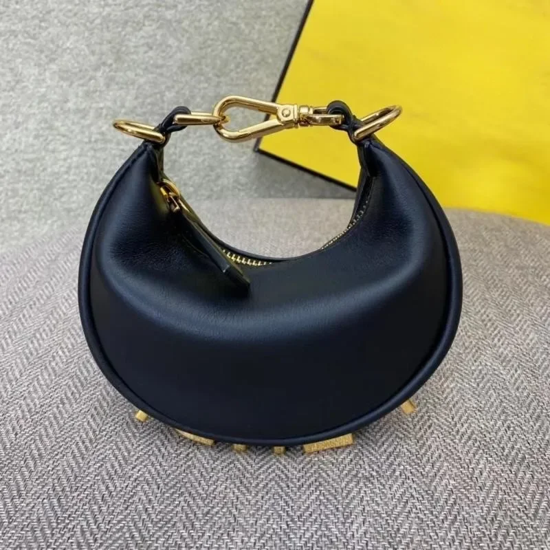 

Women's Cow Leather Letter Crescent Chain Shoulder Bag 100% Leather Lady Casual Crossbody Mini Moon Handbag For Girls Party