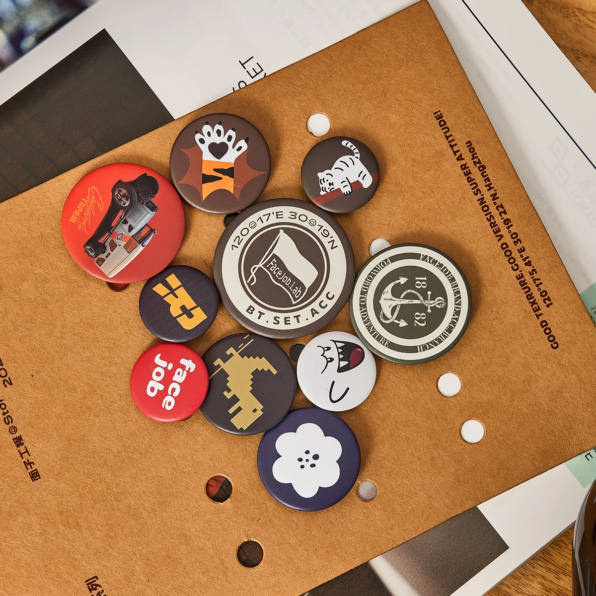 [Luo Yunxi Same Original Accessories] Japan fashion Badge Buckle Brooch Tinplate Cartoon Bag Xun Pin