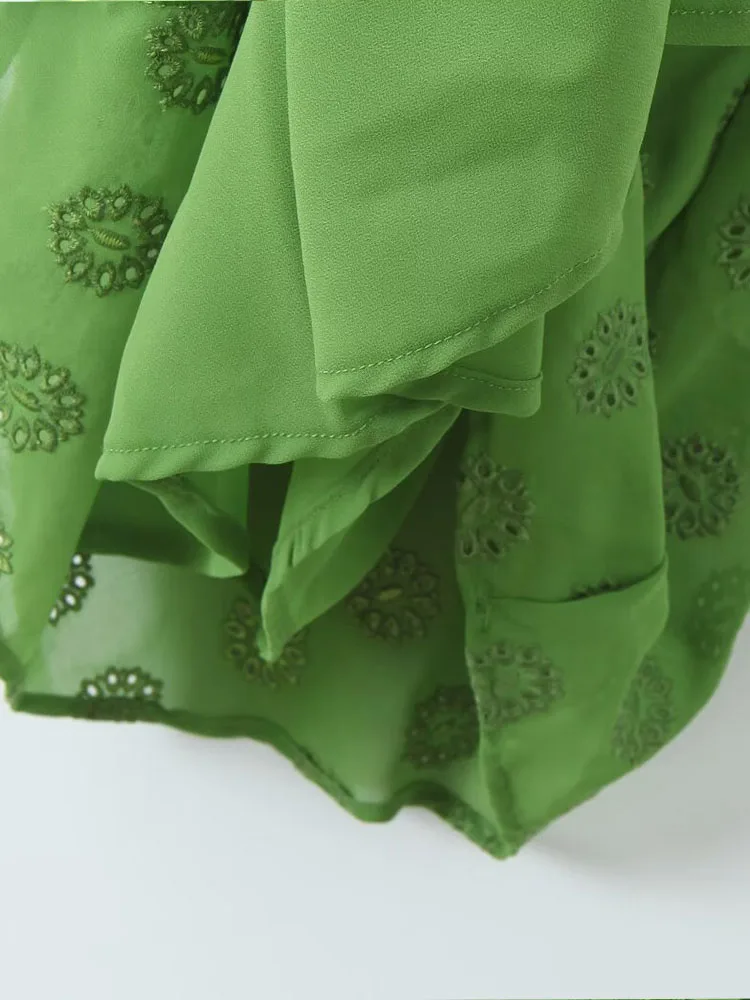 Женское платье-жилет с V-образным вырезом и вышивкой