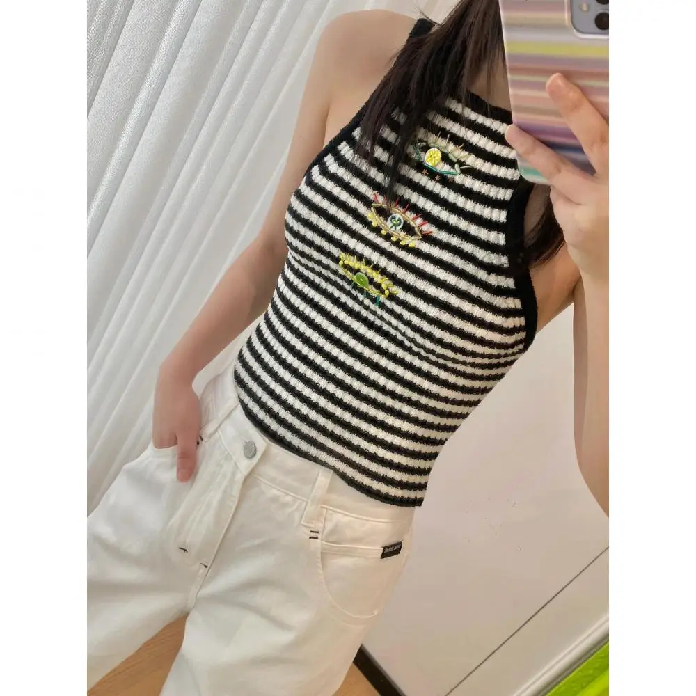 Женский трикотажный жилет на бретелях облегающий черный Трикотажный в полоску с