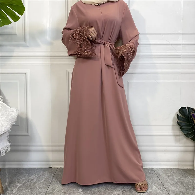 2023 New Muslim Women's Outfit Solid Color Simple Style Lace Long Sleeve Zipper Dress Abaya Dress Vestidos Arabes Dubai Y Turcos