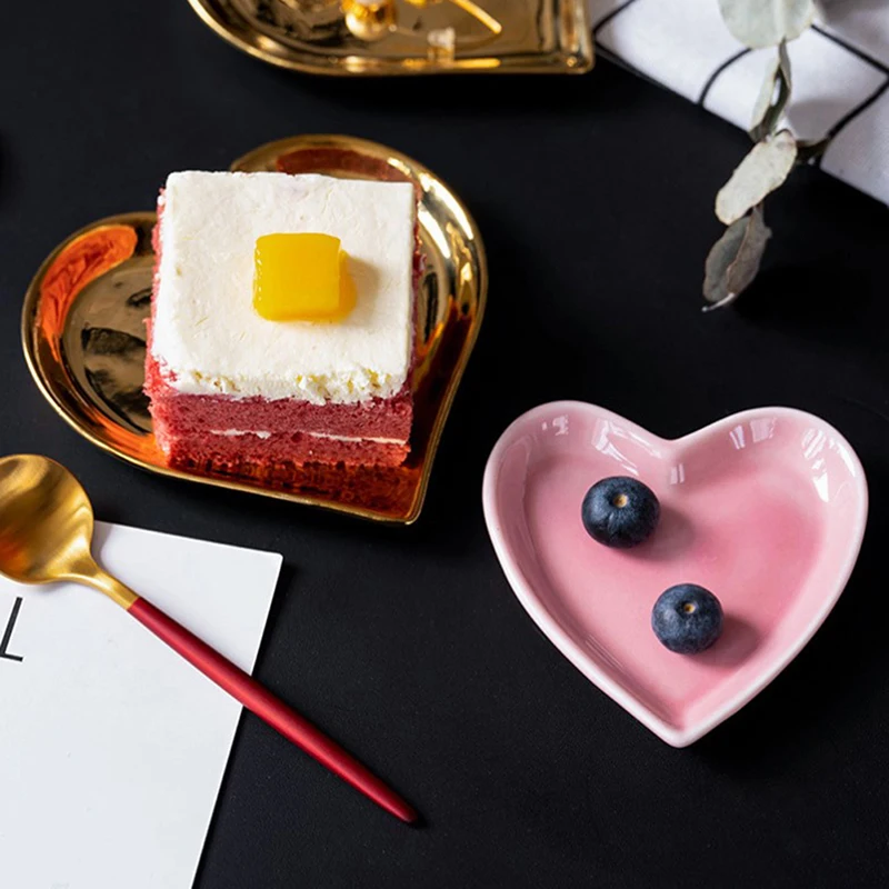 1 шт. милая маленькая тарелка в форме сердца керамическая креативная для закусок