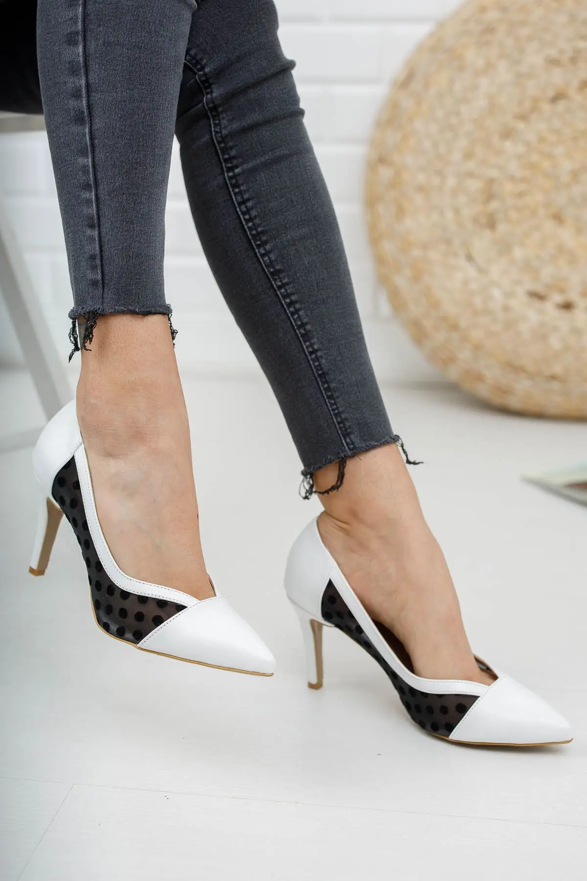 

Women's Fashion Leather Short Heels Shoes