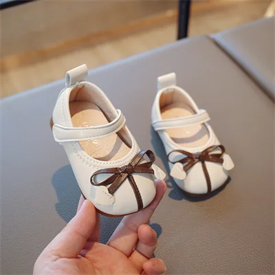 Весенне-осенняя кожаная обувь для девочек QYPZD бренд бежевого/розового цвета с