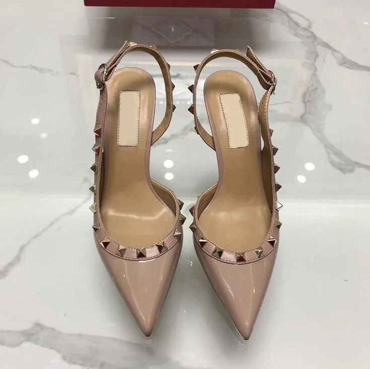 

2022 Women Luxury V Logo Sandals 6 8 10cm High Heel Rivets Genuine Leather Wedding Pointed Toe Shoes Sexy Sandals V Dust Bags
