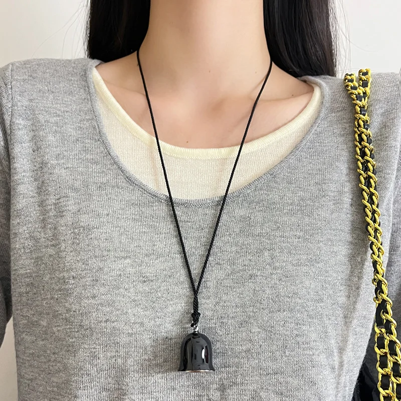 2024 Новое изысканное длинное ожерелье с большим кулоном-колокольчиком из черной