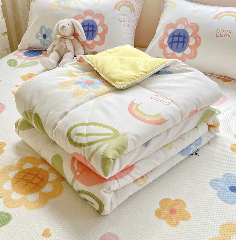 

Quilt Washed With Water Cotton Edge Thin Cool Comfortable Breathable Single Or Double Person Summer Air Conditioning Blanket