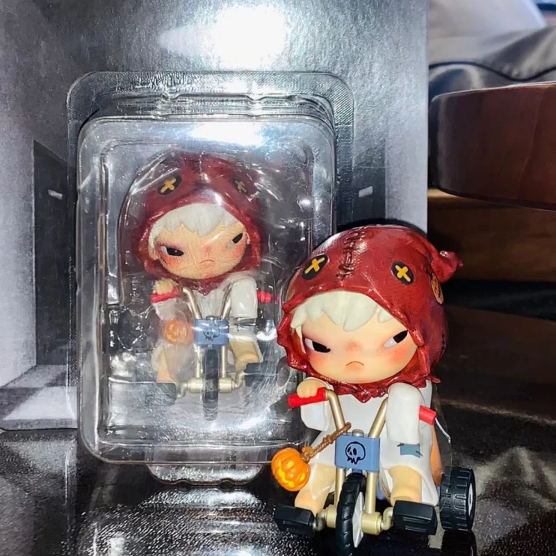 

Genuine Inner Flow Hirono Halloween Special Action Figure Ornaments Collection Desktop Decora Model Doll Toys Halloween Gifts