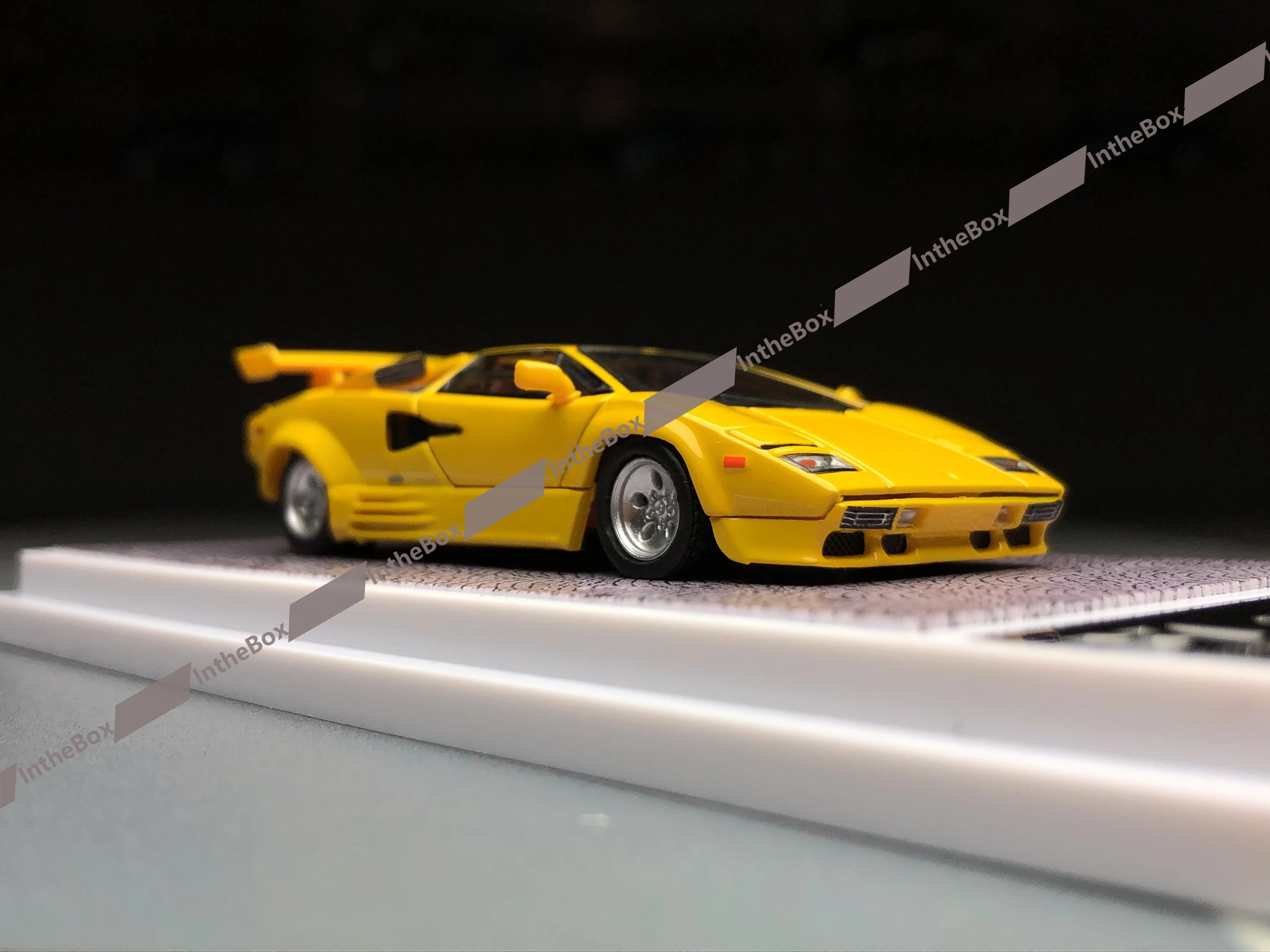 FindClassically FY Countach LP5000 QV желтая 1:64 литая под давлением модель автомобиля коллекция