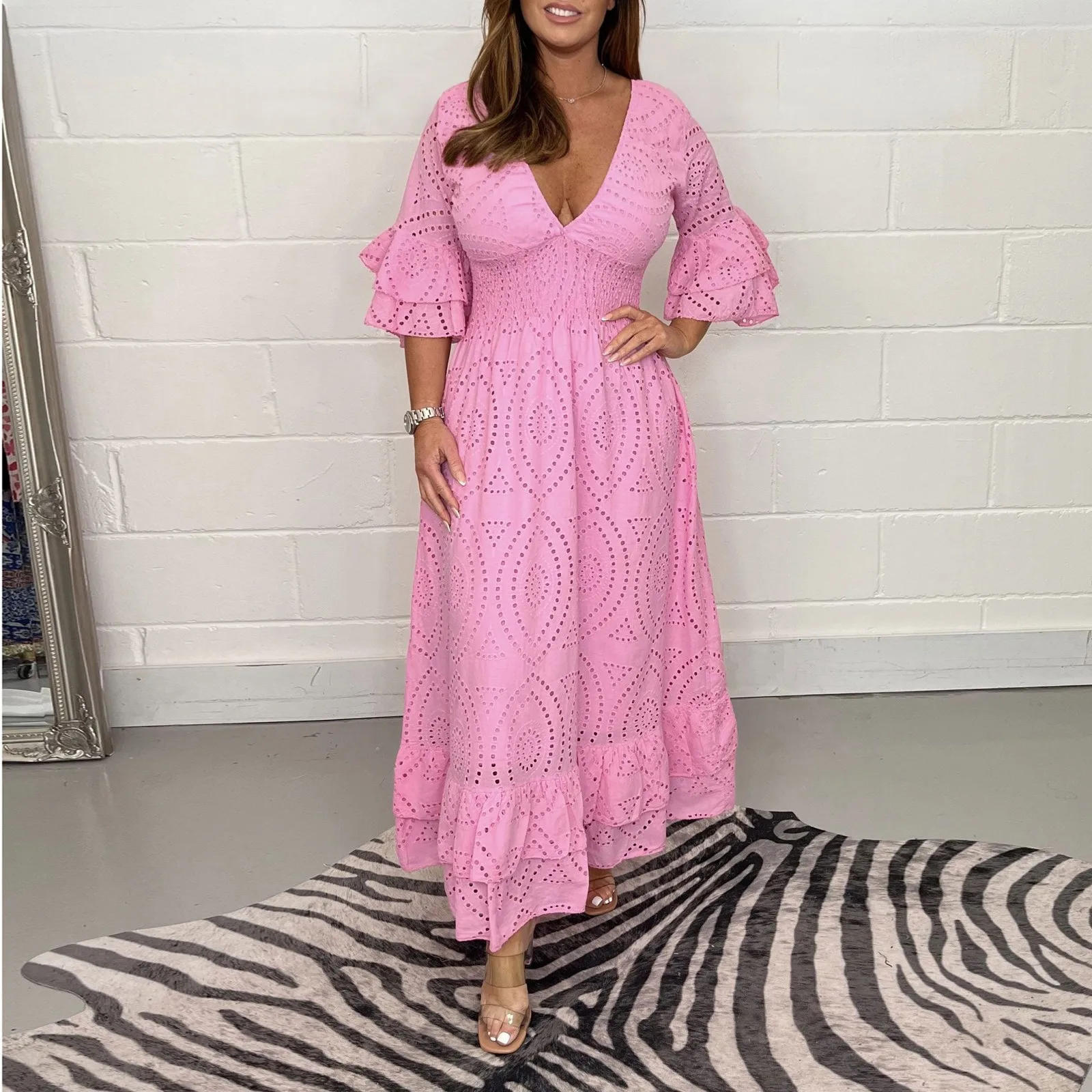 

Женское свободное однотонное платье с высокой талией и V-образным вырезом, повседневные пляжные платья для отпуска для женщин, недорогие платья с бесплатными деталями