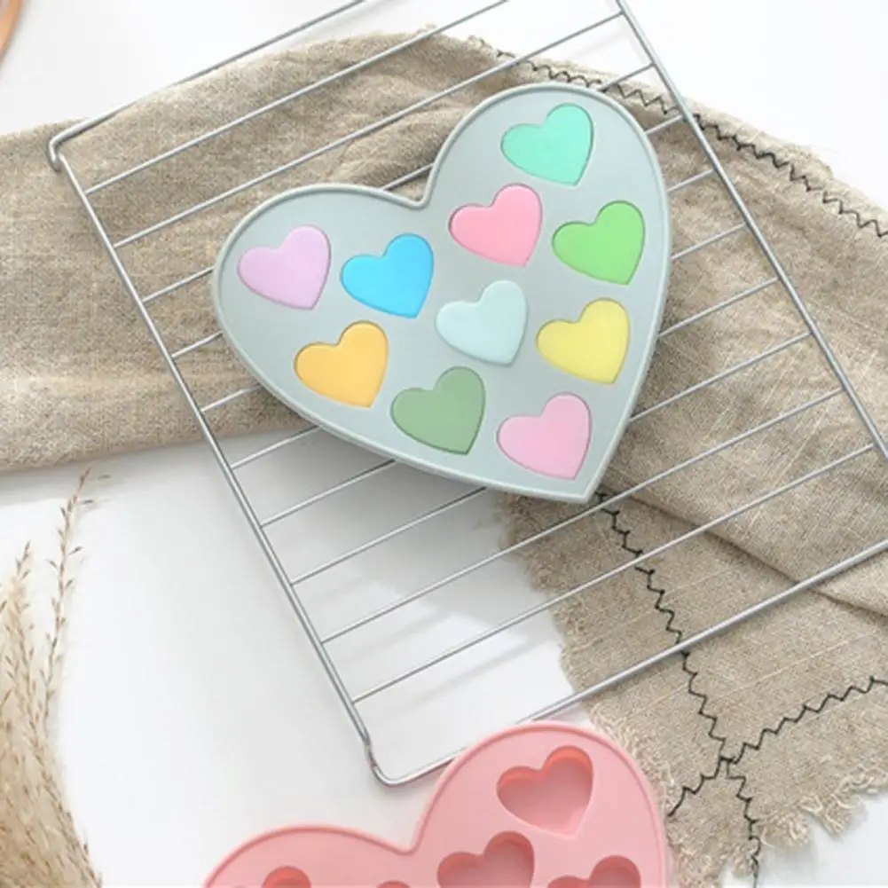 

Heat Resistant DIY Love Heart Shape Silicone Cake Mold Pastry Tool for Cooking