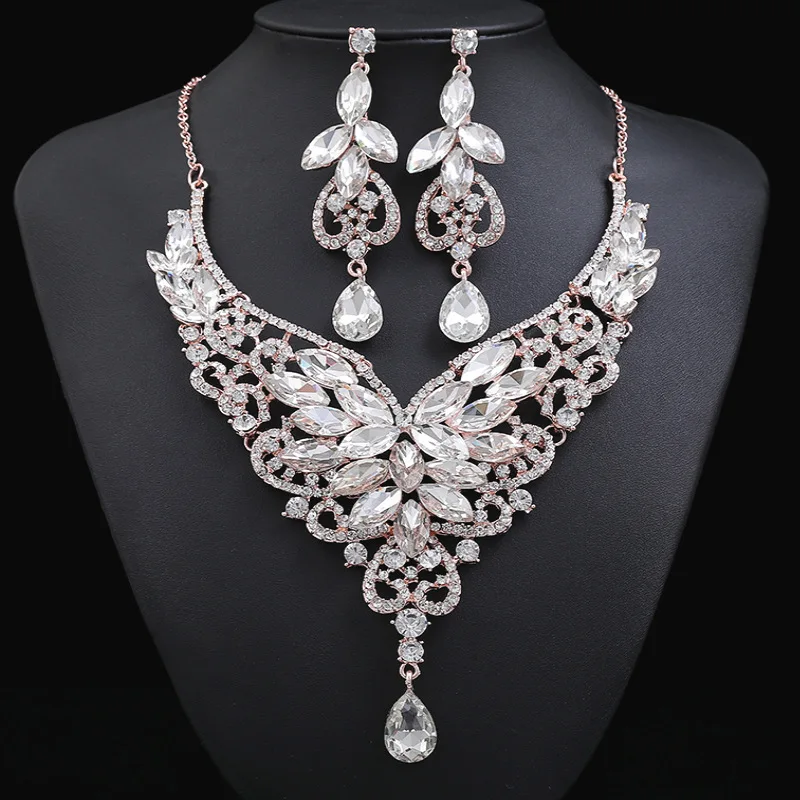 

Personalized Exaggerated Necklace Earring Set Women's Fashion Temperament Alloy Plating Set Diamond Banquet Dress Accessories