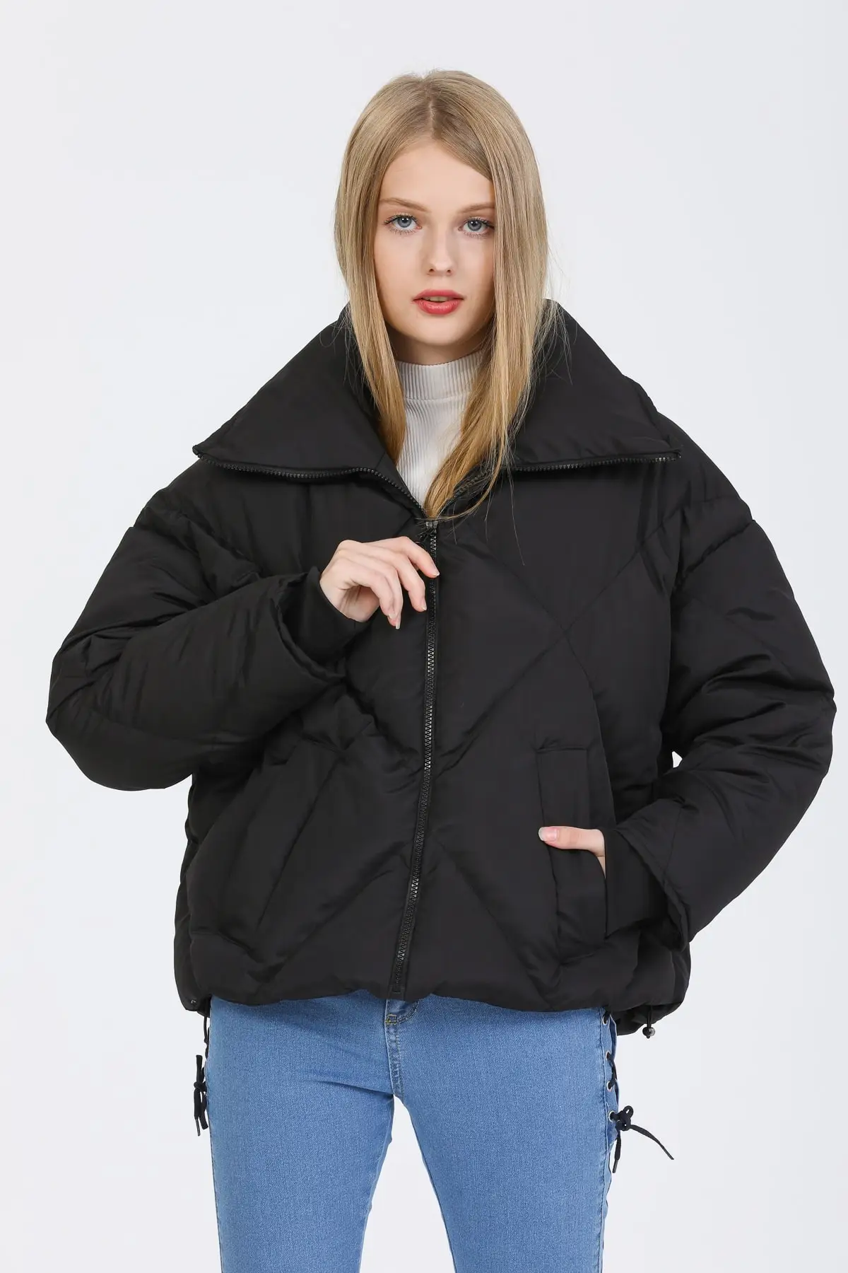 

Женское черное Надувное пальто большого размера с индивидуальным дизайном