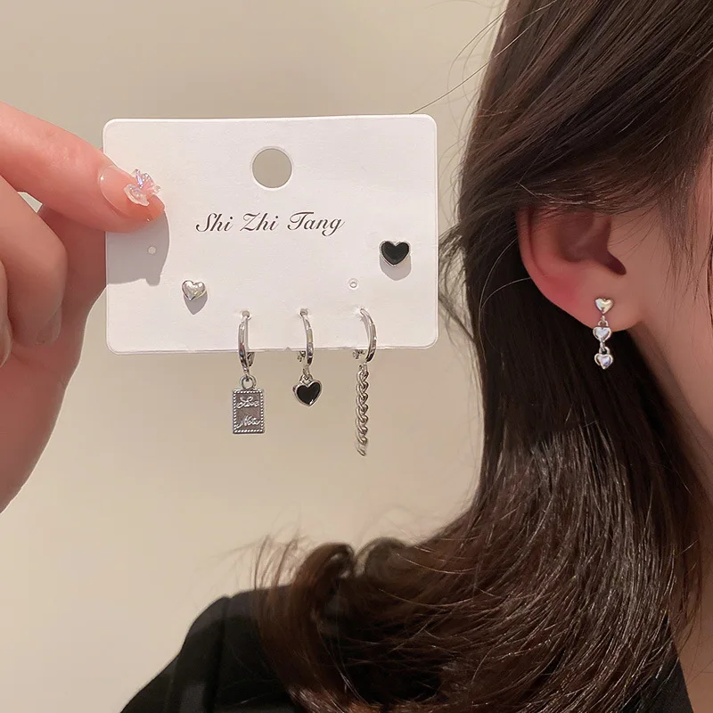 

New Love Chain Square Dangle Earrings for Women Fashion Small Ear Buckle Earrings 6 Pieces Set of Earrings 2022