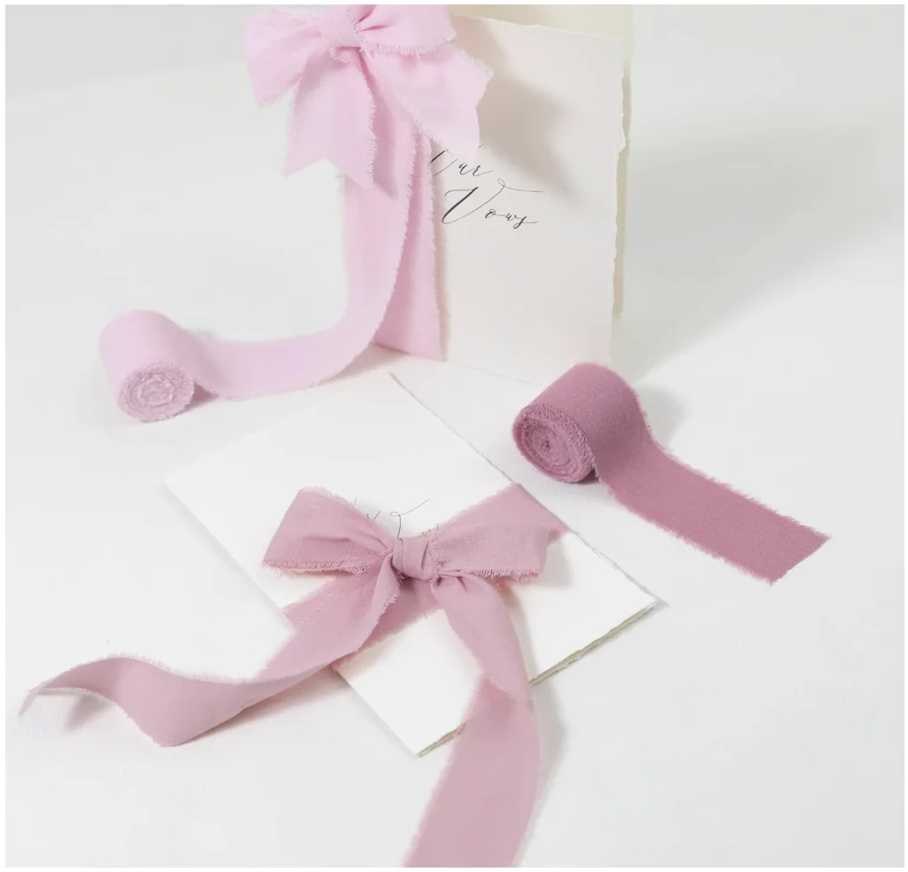 Розовая лента Dusty Rose 1-1/2 x 15 ярдов хлопковая ручной работы с потертостями и