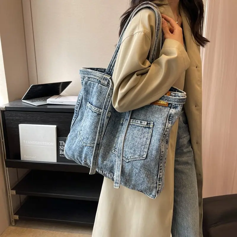 Vintage Washed Jeans Cloth Bag Large Capacity Commuting Canvas Bag Fashion Casual Tote Bag Versatile Student Shoulder Bag Women