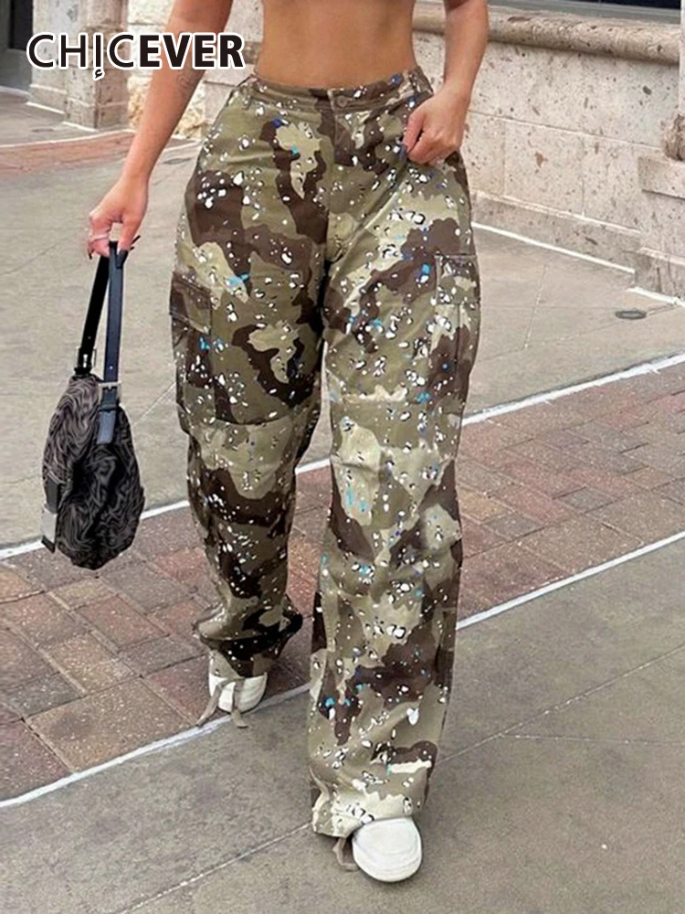

CHICEVER Camouflage Print Cargo Pants For Women High Waist Patchwork Pockets Loose Hit Color Folds Casual Wide Leg Pant Female