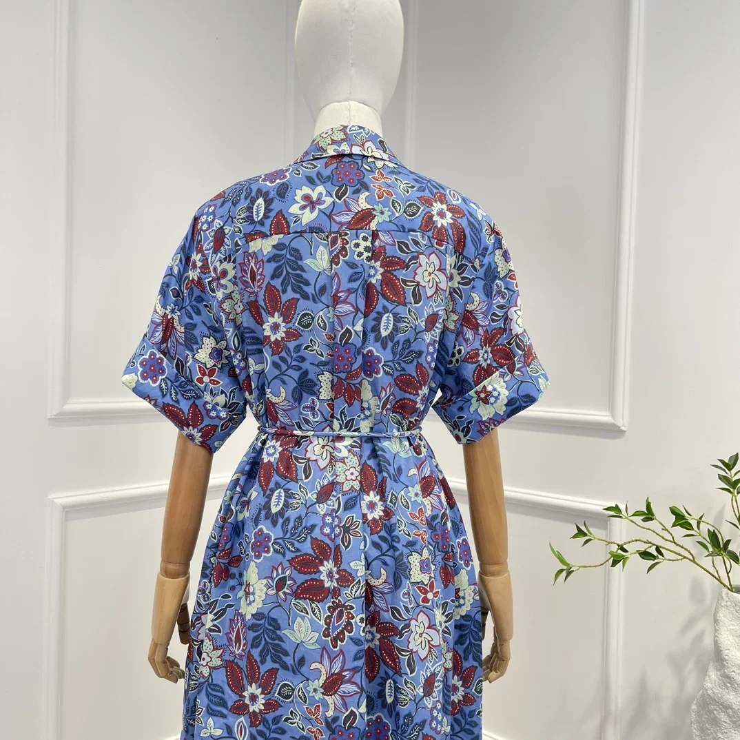 Рисунок 6 - Женское винтажное платье средней длины