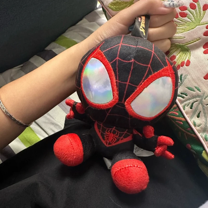 Фото Плюшевый брелок-сюрприз Marvel Spider-Man Mystery Cosbi: Веном, Гвен, Майлз Моралес. Мягкая игрушка-подвеска для сумки. Подарок-сюрприз для фанатов. №5