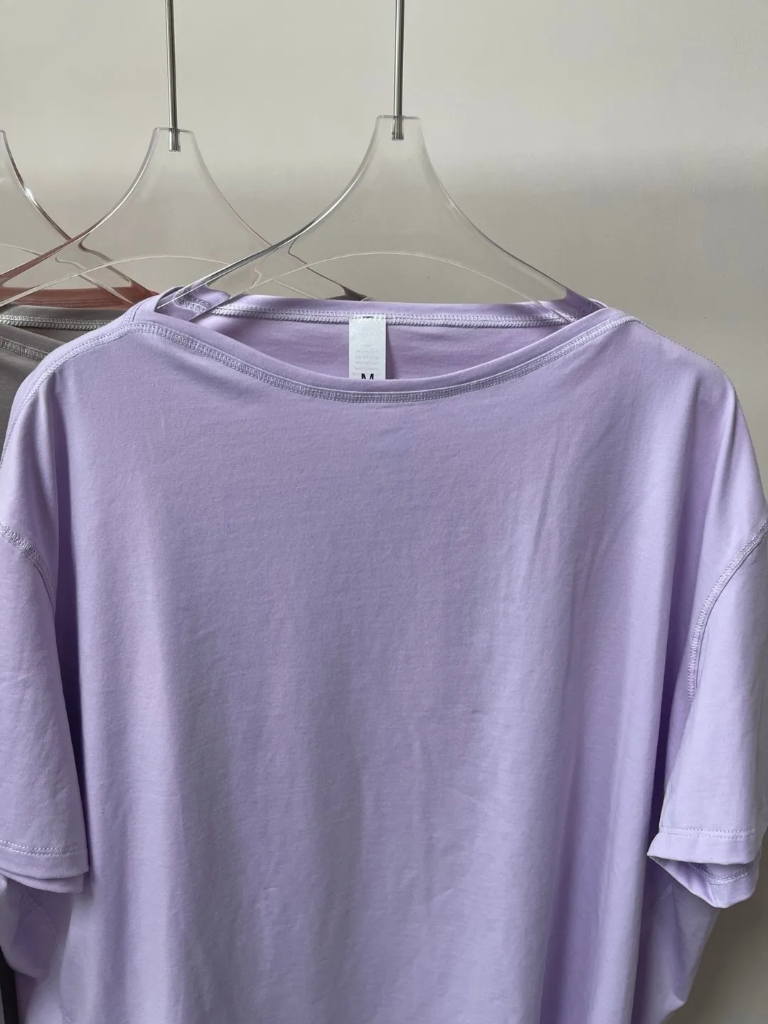 Lulu Loose Yoga Tops Sports Fitness Shirts Workout Clothing Sportswear Back in Action Short Sleeve T-shirt for Women With Logo