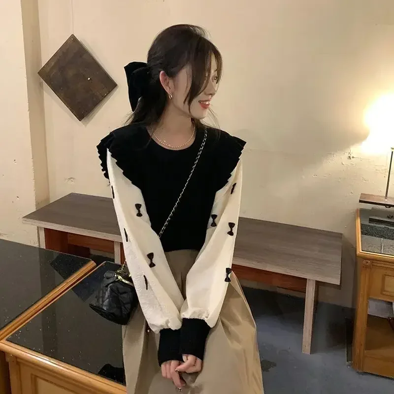 

Knitted Top for Women Kawaii Black Ladies Sweaters Round O Neck Pullovers Cute Winter Thermal Blouse Jumper Y2k Fashion Korea