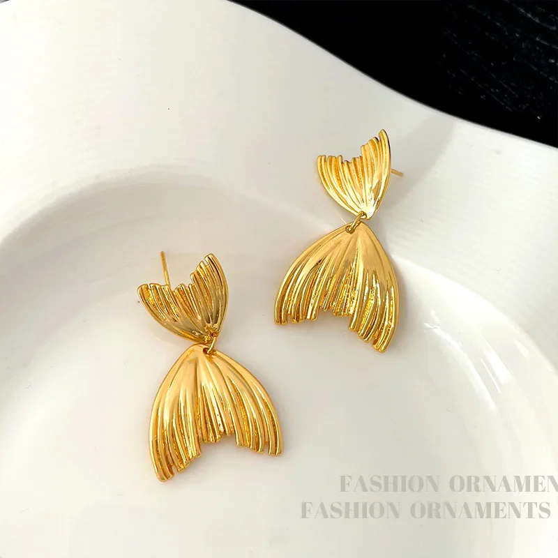 

European And American High Quality Fishtail Styling Earrings Jewelry For Woman Trend