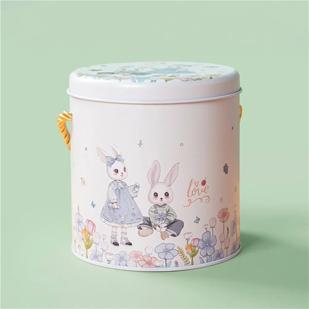 

Металлическая коробка с кроликом