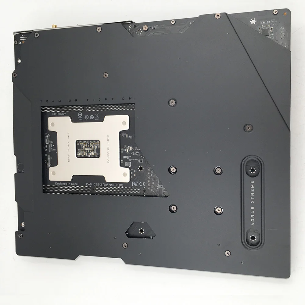 Рисунок 3 - Материнская плата TRX40 AORUS XTREME для ПК GIGABYTE