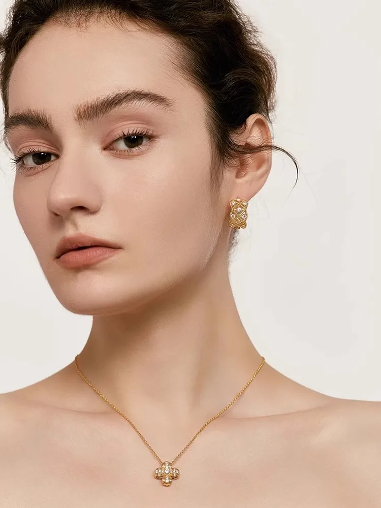 Квадратный пистолет рекомендуемые серьги Monet Garden женские со звездой такие же Sle