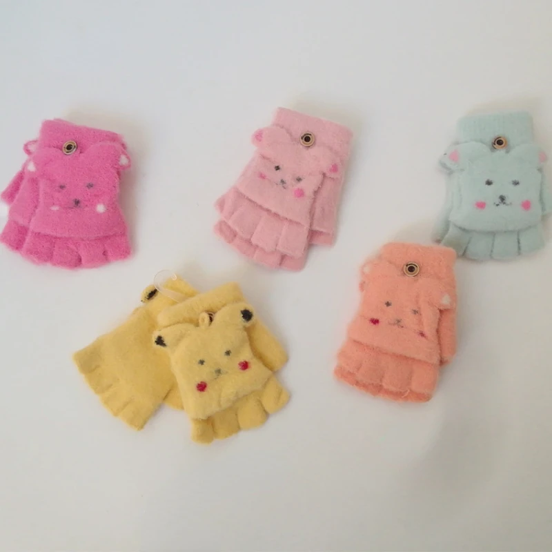 

[TAKARA TOMY]Pokemon Pikachu Cartoon Gloves Half-finger Plush Thickened Special Gloves for 5-12 Years Old Children A22092802