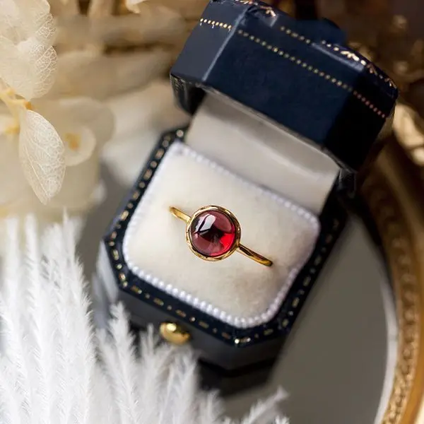 

Винтажный Дворцовый стиль, простой темперамент, натуральный красный гранат Mosanbi, круглое кольцо циннабар невус