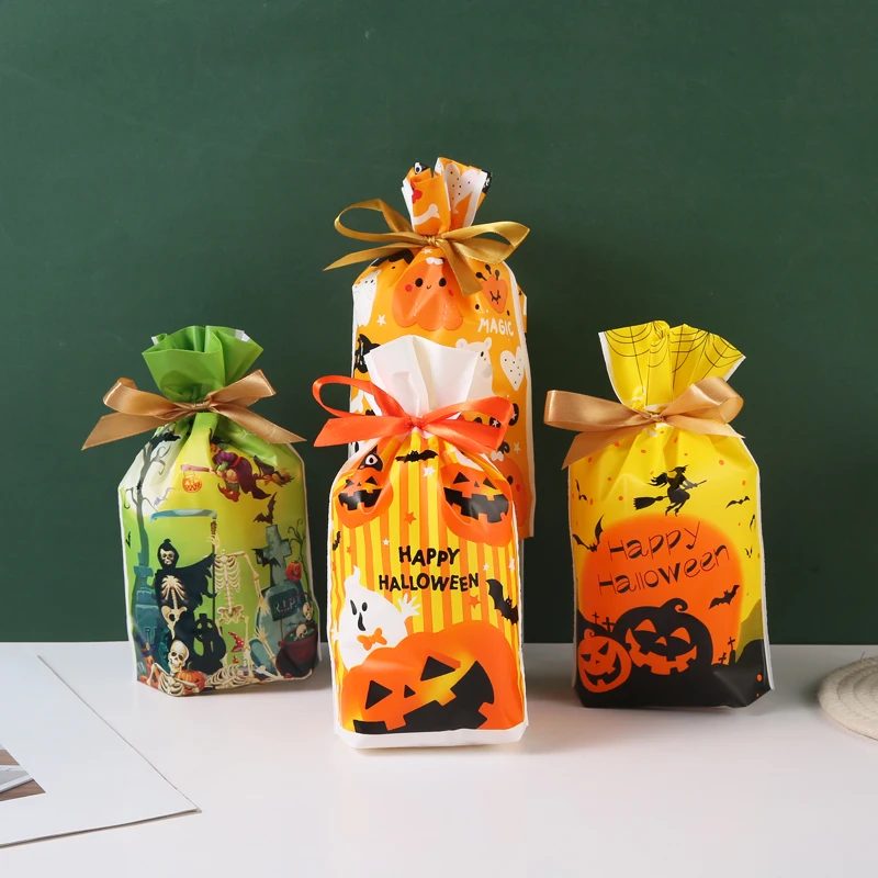 

10 Pcs/Batch Festive Diverse Pattern Plastic Bag Halloween Themed Bundle Pocket Candy Gift Cookie Packaging