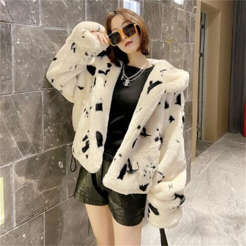 Faux fur jackets women's coats autumn winter new short style loose fashion imitation plush clothes young hooded white