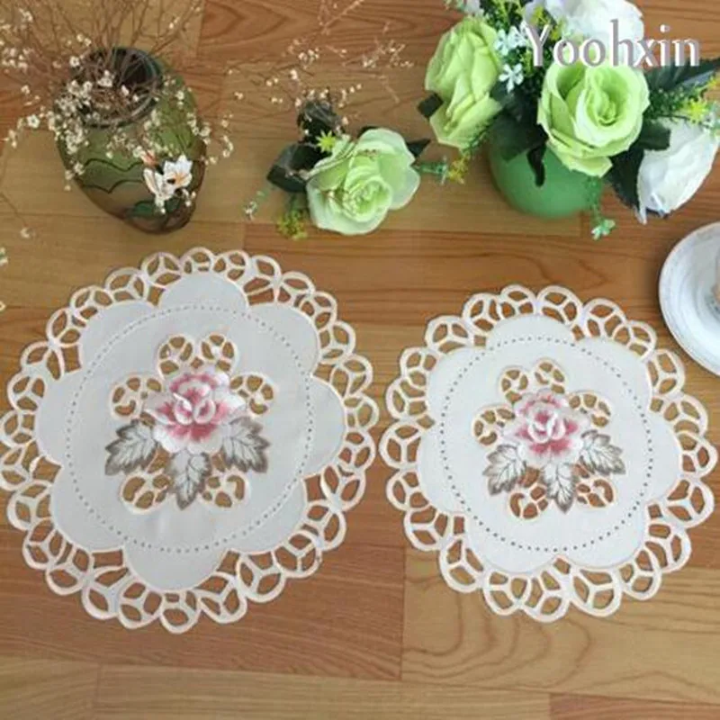

New Satin Place Table Mat Cloth Christmas Pad Embroidery Pot Cup Mug Holder Drink Doilies Coaster Placemat Kitchen Tableware