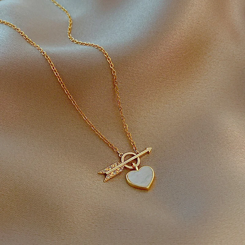 

Trendy Necklace Titanium Steel Love Pendant For Women Girls Metal Chain Jewelry Ladies Classic Fashion Gift Wedding Party