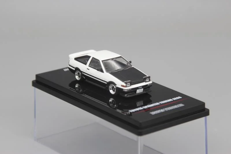 

Модель спортивного автомобиля Inno 1:64 Corolla 5-го поколения AE86 initial D Fujiwara Takumi подходит для Toyota