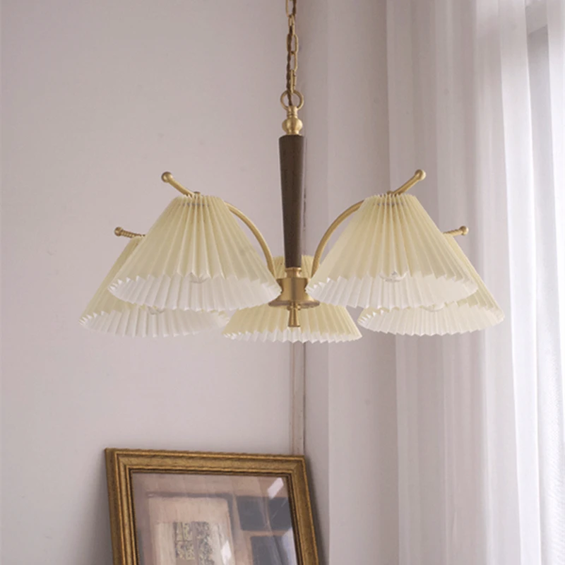 

Простая плиссированная медная ретро люстра в восточном стиле, художественная потолочная лампа для спальни, кабинета, гостиной, декоративна...