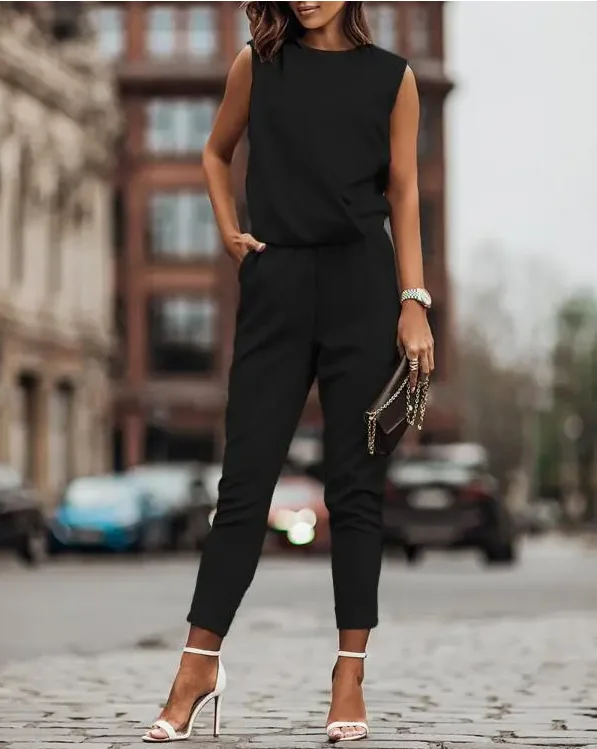 

2022 Elegant Woman Jumpsuits Summer New Polyester Solid Casual Round Neck Sleeveless Pocket Trim Jumpsuit Casual Outfit