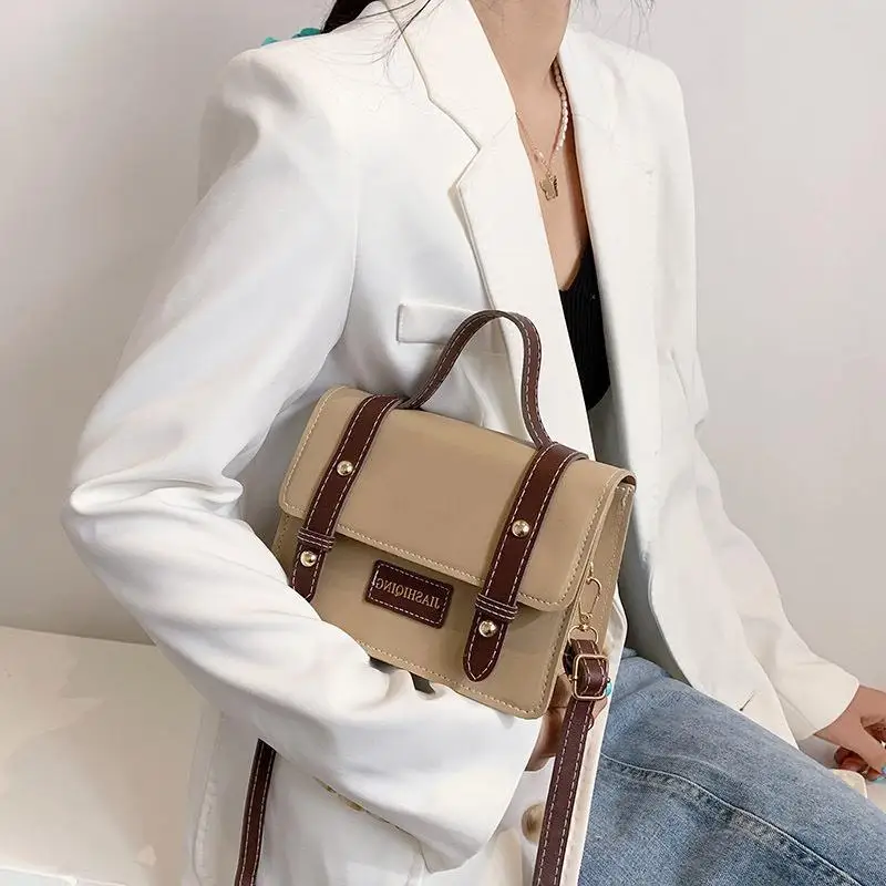 New Women's Handbag 2023 Spring Fashion Retro One Shoulder Crossbody Bag Fashion Portable Small Square Bag