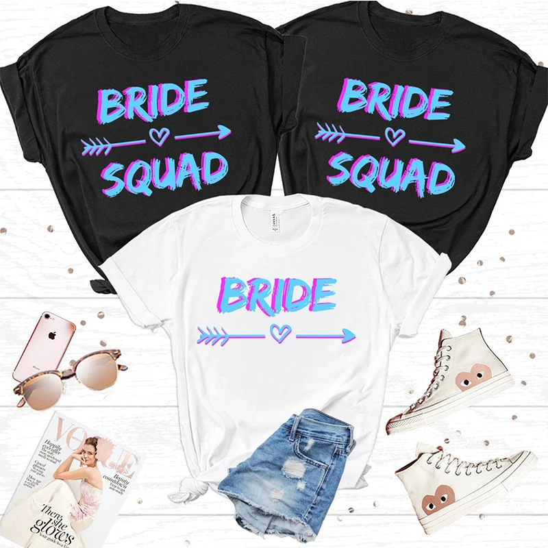 

Bride Squad Love Heart Printed Women T Shirts High Quality Graphic Tee Shirt Bachelorette Party T-shirt Womens Wedding Clothes