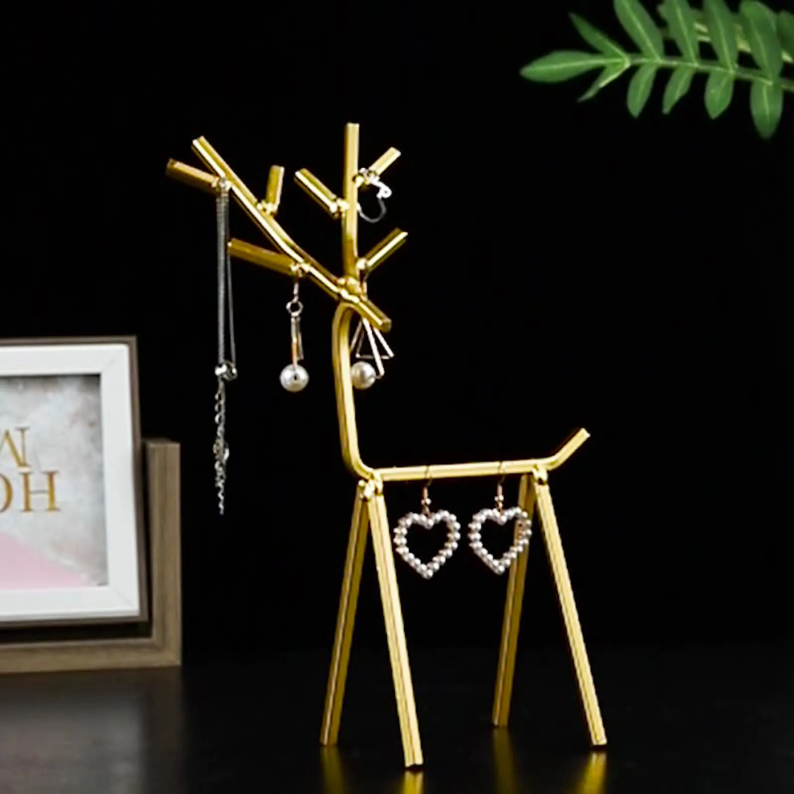 

Iron Art Little Deer Earrings Necklace Display Stand Pendant Storage Tray Desktop Ornament Jewelry Storage Rack Organizer Holder