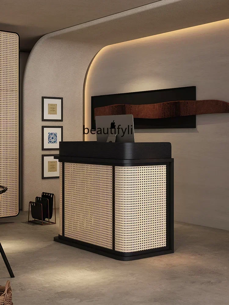 Кровать и завтрак плетеная из ротанга бесшумный ветер касса небольшая стойка