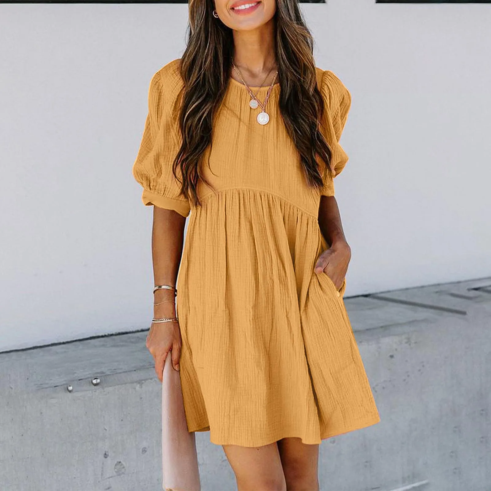 

Женское летнее Платье-миди с коротким рукавом